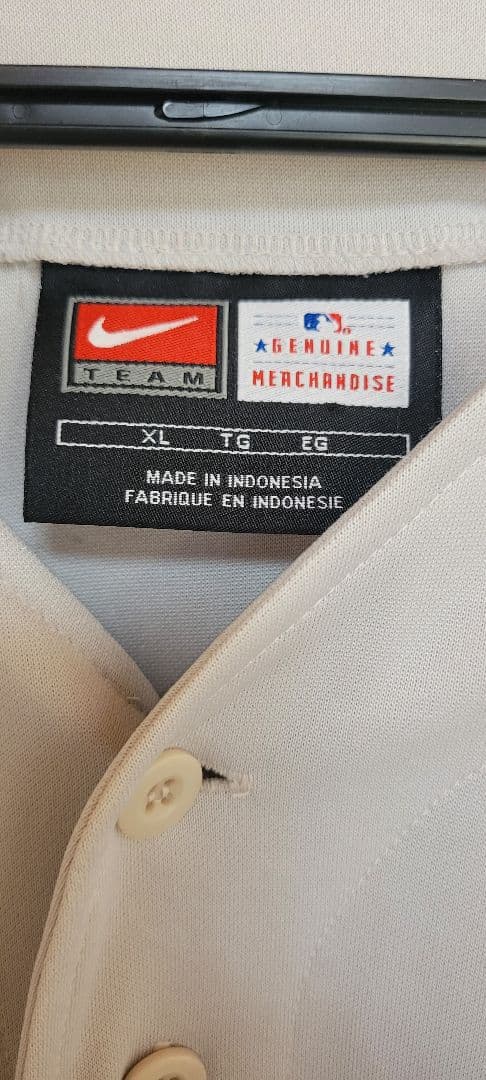NIKE　ニューヨークヤンキース　ベースボールシャツ